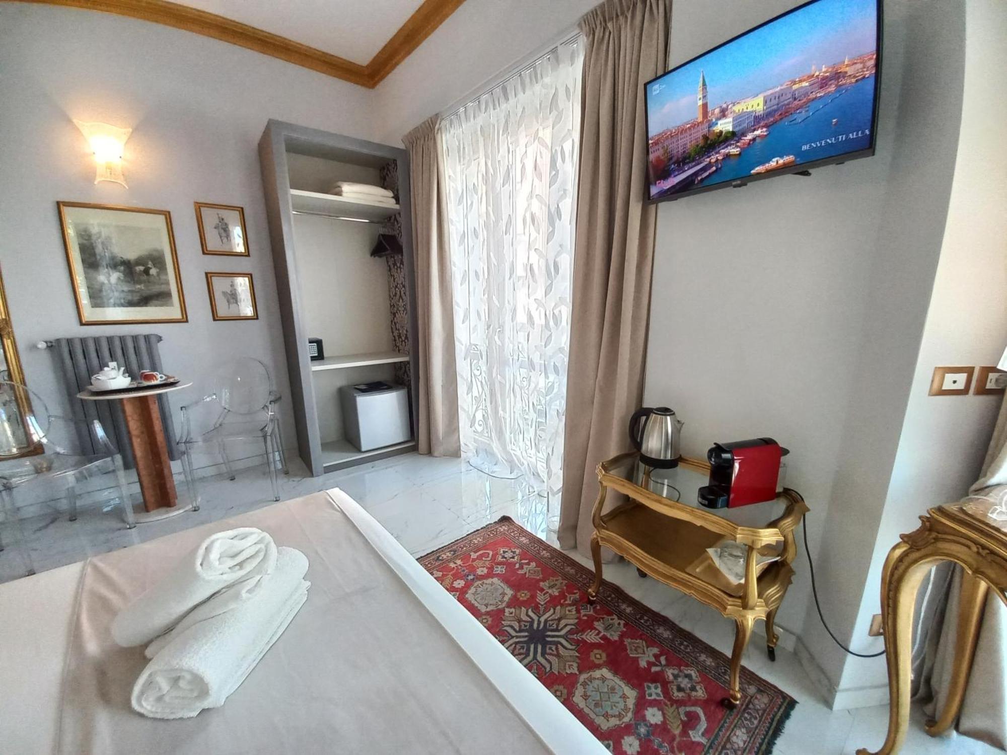 Dorolea Rooms Torino Centro Zewnętrze zdjęcie